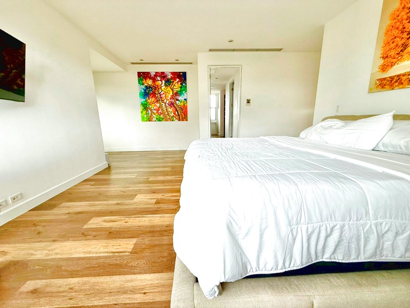 Habitación principal con distribución contemporánea