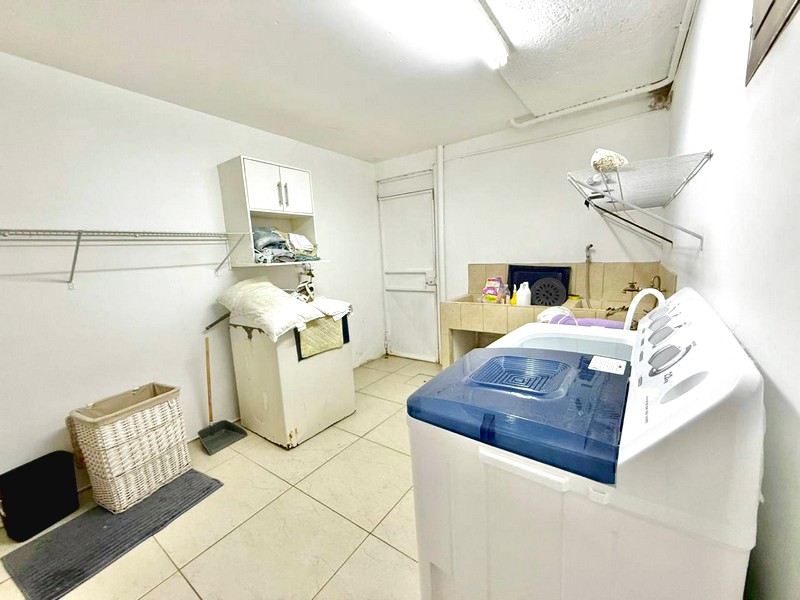 Baño de la casa en Guachipelín