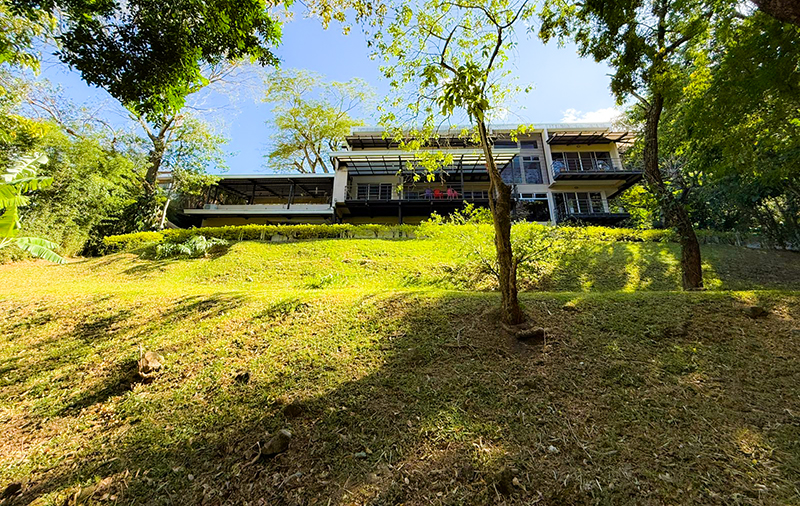 Casa de lujo en venta en Santa Ana, Río Oro | Residencial privado con seguridad 24/7